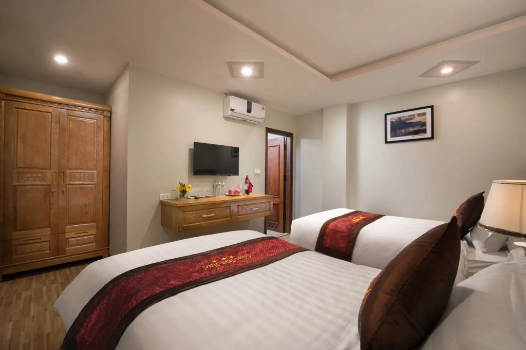 Golden Town Hotel