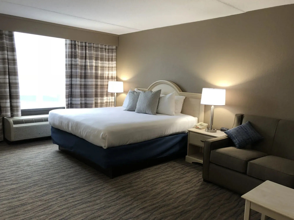 Fenwick Inn
