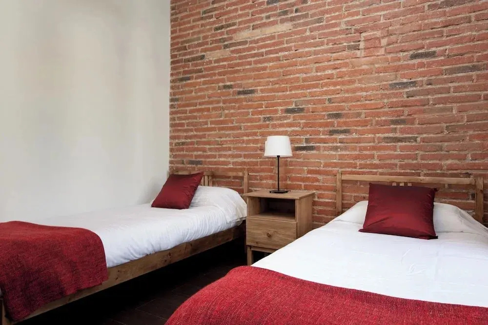 Ideal family Apartment by Sagrada Familia with balcony and wifi