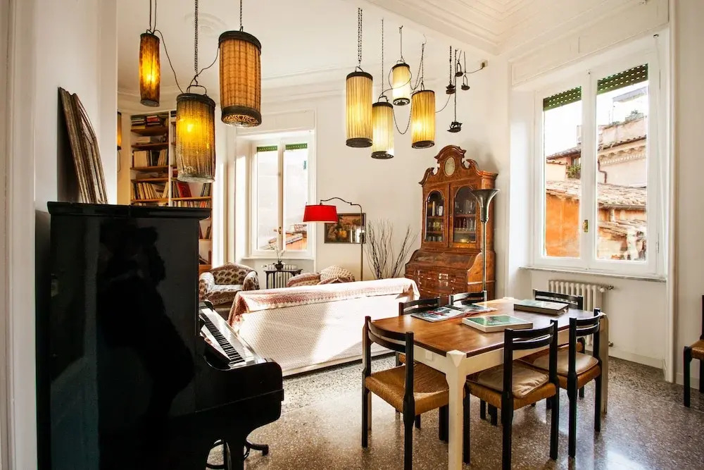 Wanderlust, 3 Bedroom Air Conditioned Apartment in Trastevere