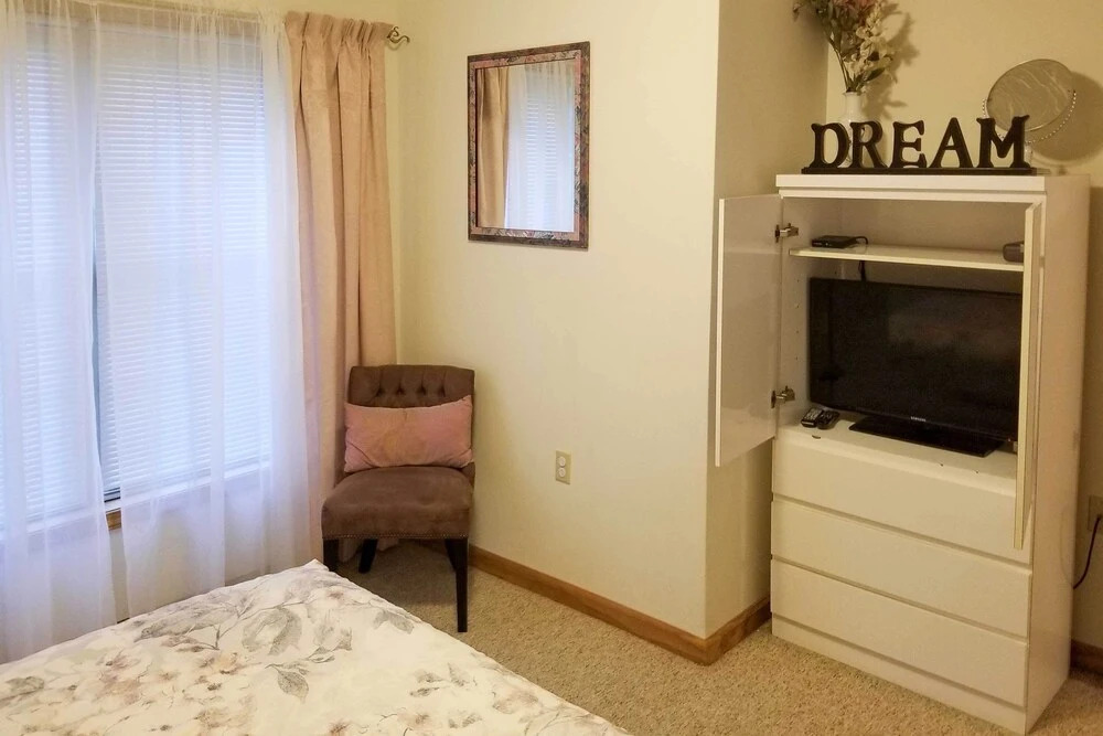 Pocono Mountain Home w/ 3 Community Lakes!