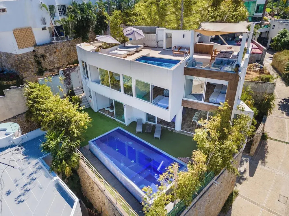 LUXO Villa Acapulco Zona Brisas Guitarrón