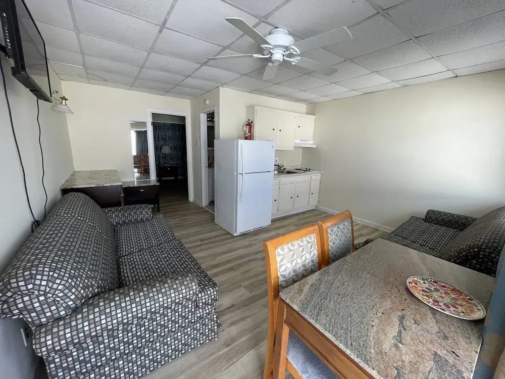 Searay Motel