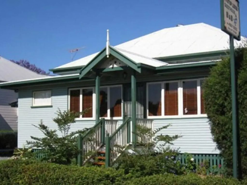 Pitstop Lodge Guesthouse B&B