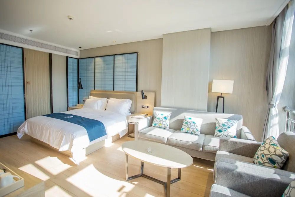 Echarm Hotel Qingyuan Stadium Branch