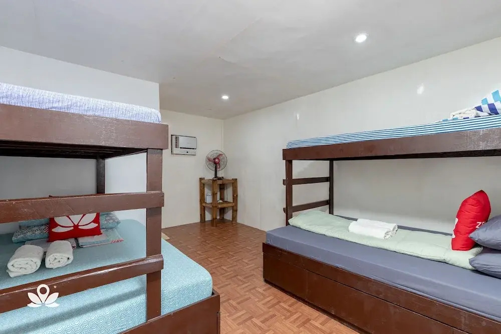 Zen Rooms Basic Junsims Siargao