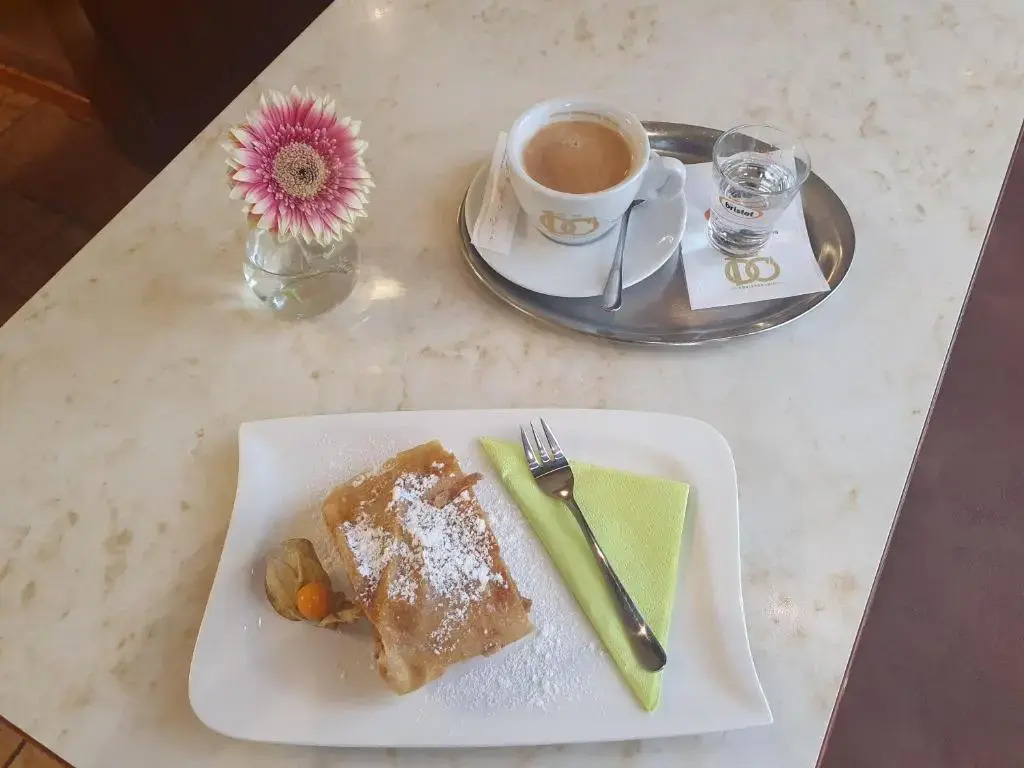 Pension-Cafe-Konditorei Mikl
