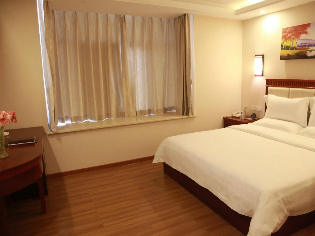 GreenTree Inn Huizhou Chenjiang Intercity Rail Station Hotel
