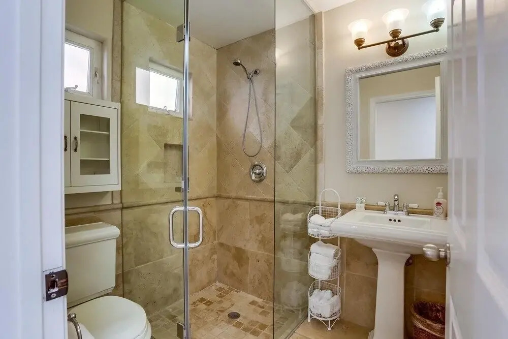 Beach & Bay - 3 Br Home