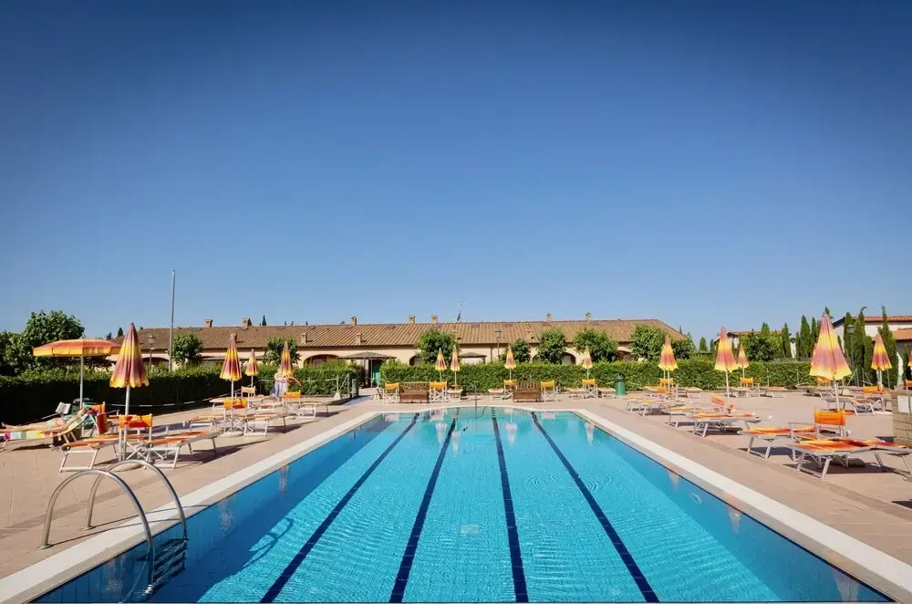 Residence con piscina a Vada A.C WIFI