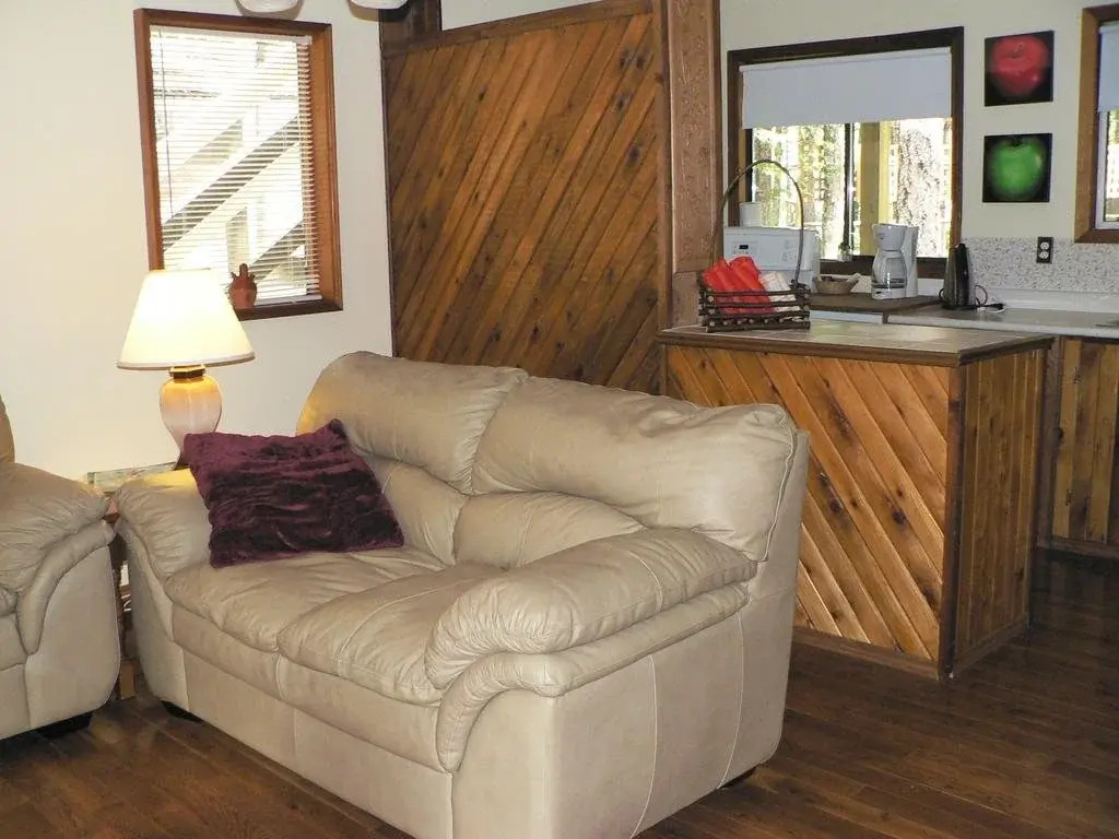 Cedar Song B & B and Cottage