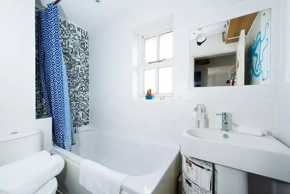 Modern Bright Flat on Victoria Park