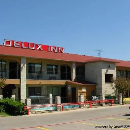 Delux Inn San Antonio