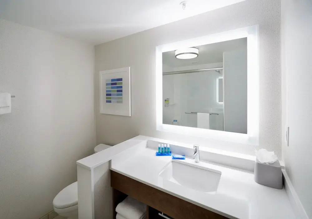 Holiday Inn Express & Suites - Cincinnati North - Liberty Way by IHG