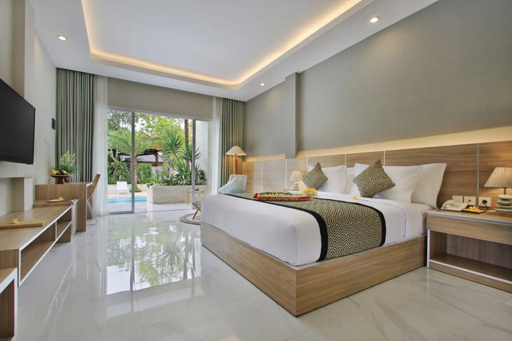 Tapa Tepi Kali Canggu