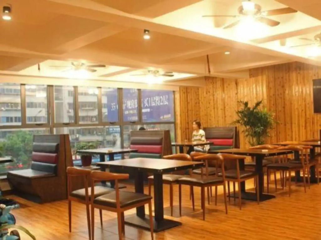 Yiyang Huaxin International Hotel
