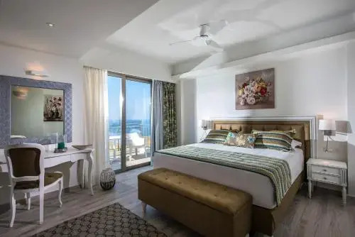 Thalassa Residence, Heated Pool, Hot Tub & SeaView
