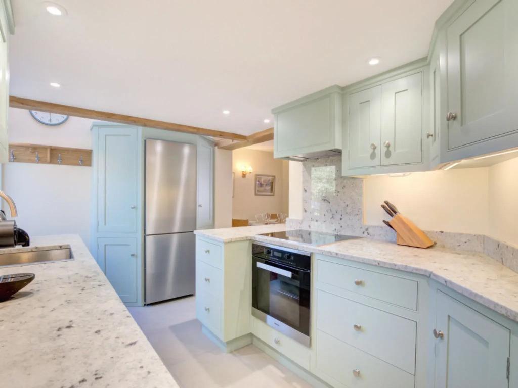 3 Bed in Woodbridge oc-h23