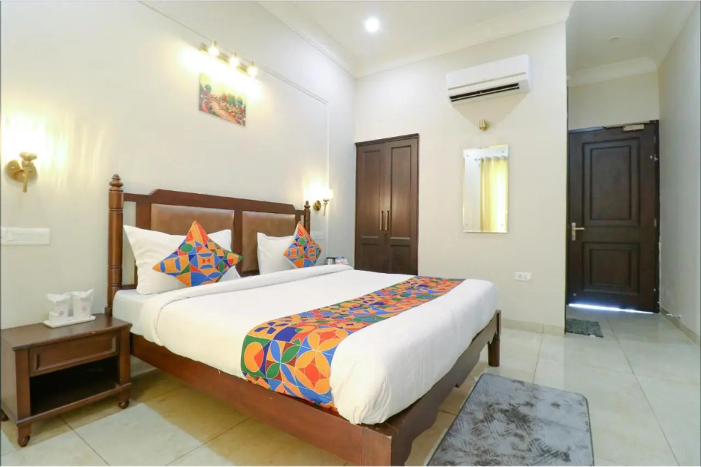 FabHotel K9 Villa