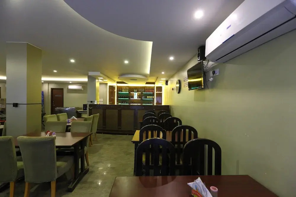OYO 5446 Hotel Maharajay