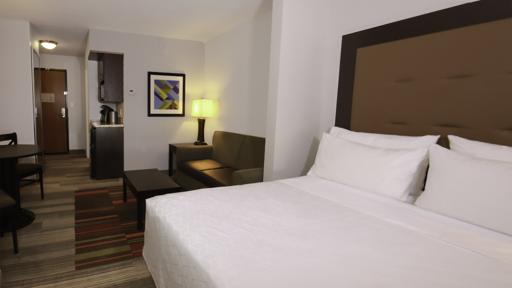 Holiday Inn Express & Suites Ironton by IHG
