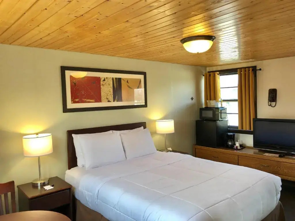 Hilltop Lodge