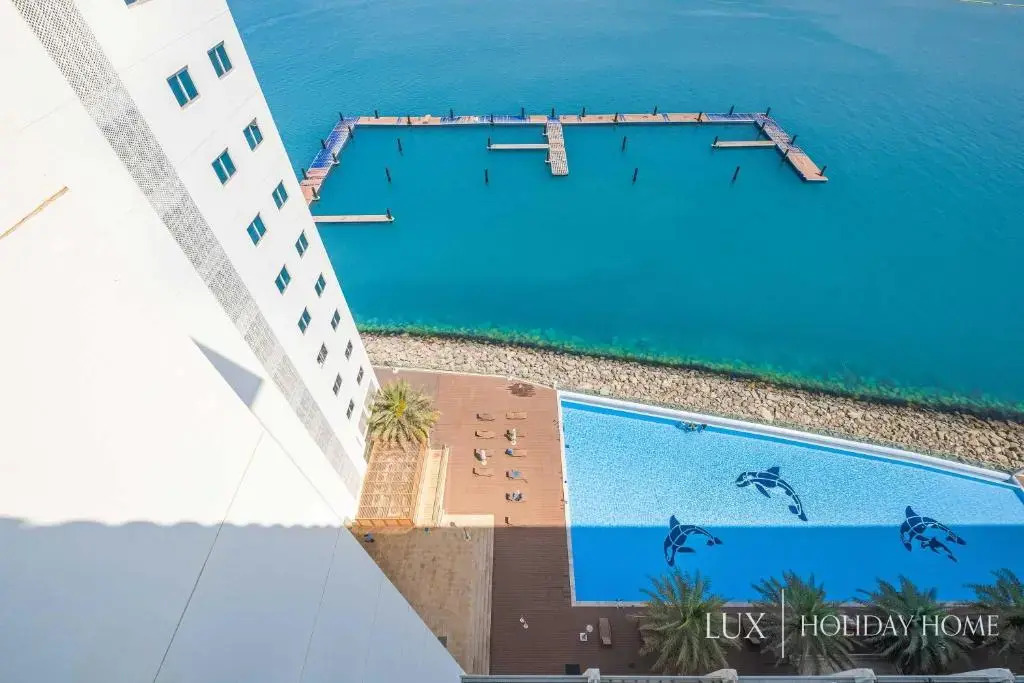 LUX - Opulent Island Suite 5