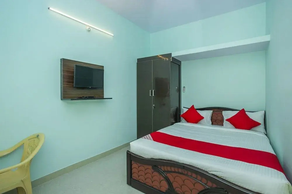 Oyo 23030 Hotel Gtv Comforts