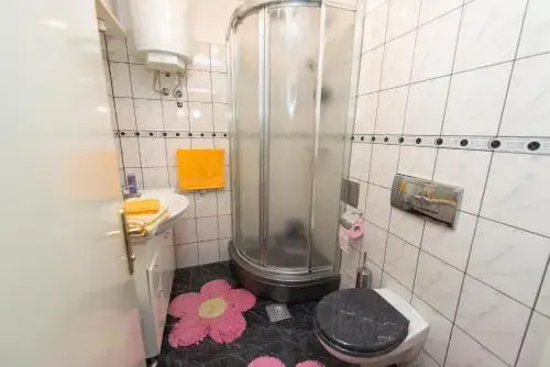 Apartment Adi