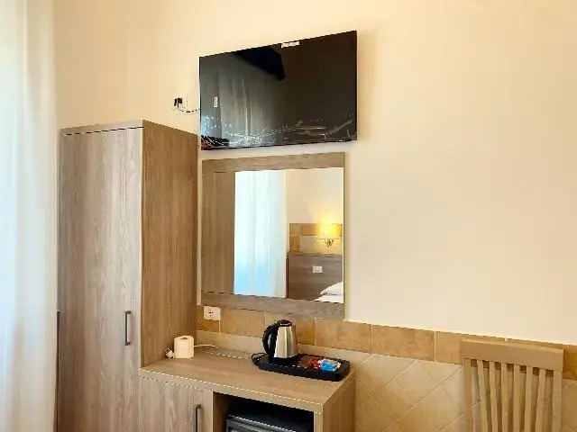 Hotel Alex Square