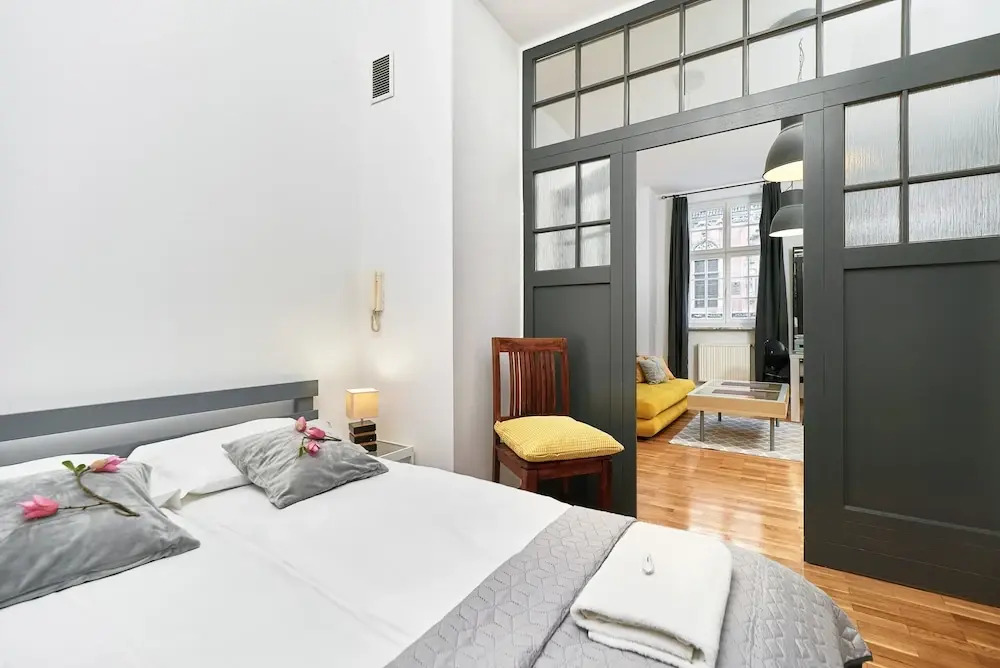 Exclusive Old Town Apartment by Renters