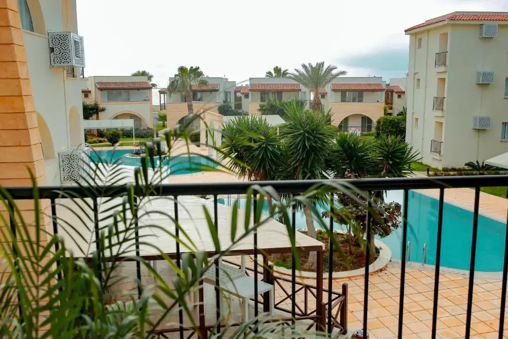 Fantastic 4 Cyprus First Line Beachfront