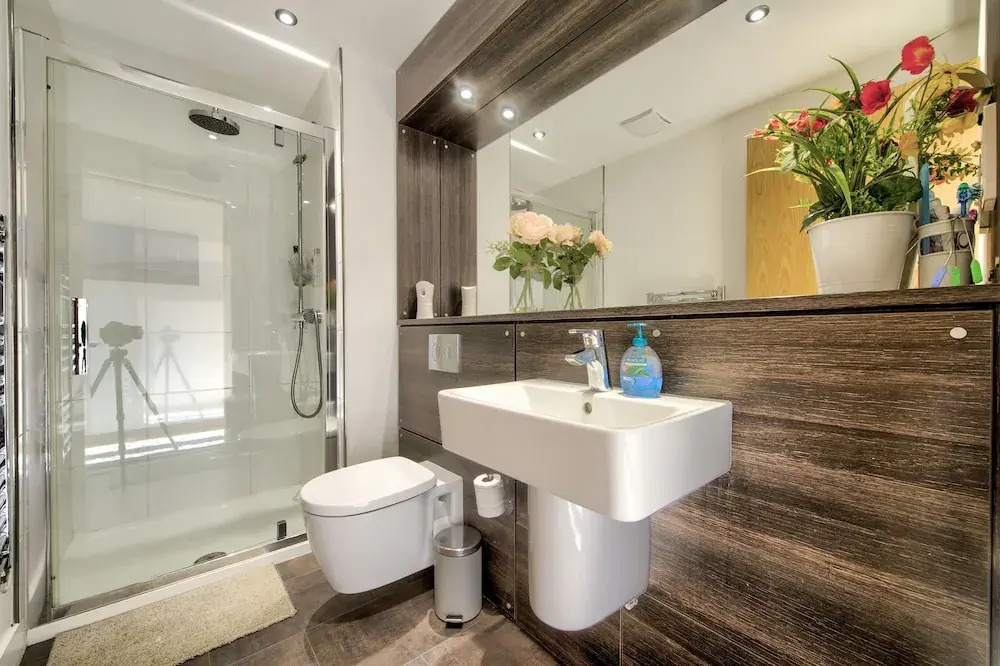 Fountain Bridge apartment
