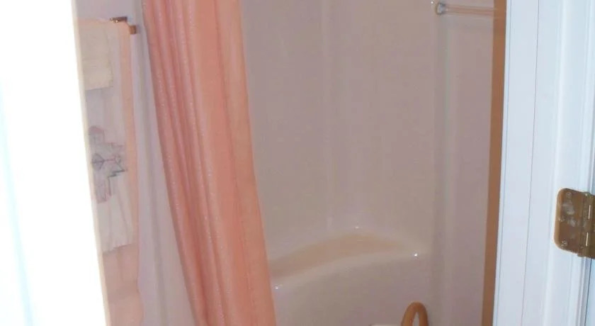 River Cove Elegant Waterfront Bed & Breakfast