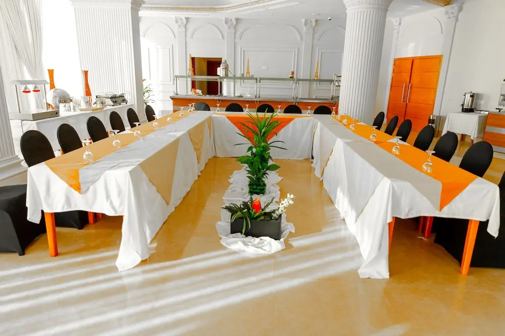 Lamar Azur Hotel