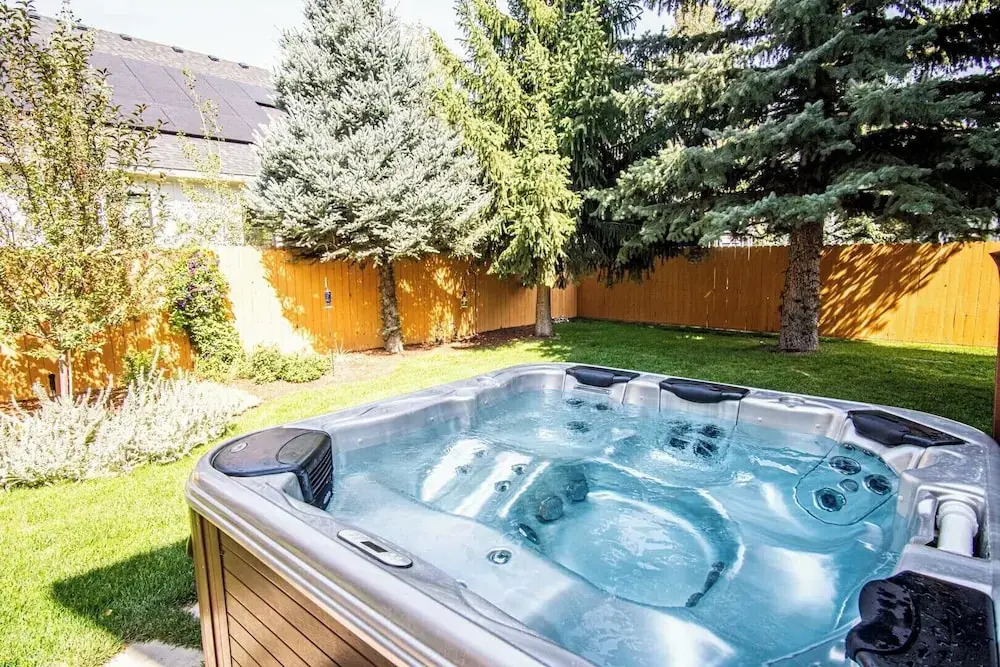 Cranbrook Cottage - Family Home + Hot Tub + Pool Table