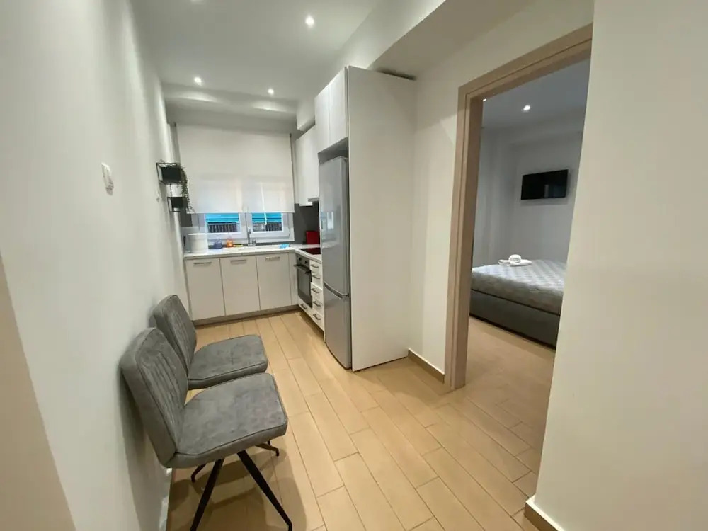 Utopia Apartment- At019