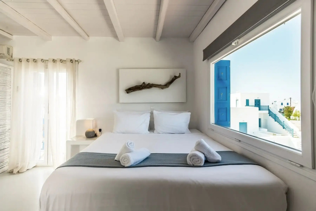 Perla Suites - Delmar Collection