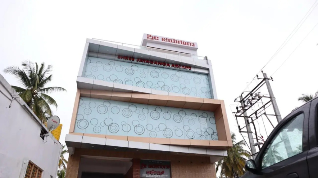 Smilestay Shree Jayaganga Arcade