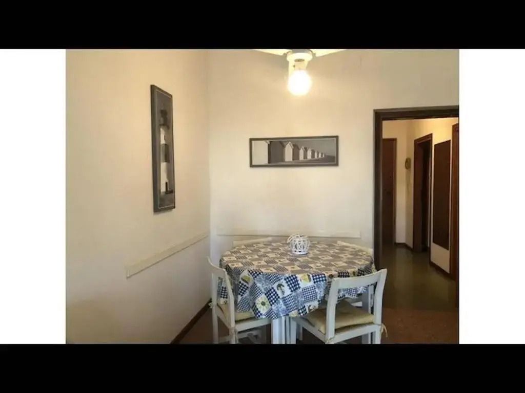 Beautiful apartment for 6 people near the sea