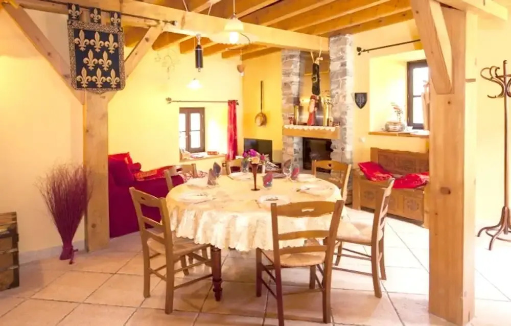 Chalet With 3 Bedrooms in Saint-andré, With Wonderful Mountain View, F