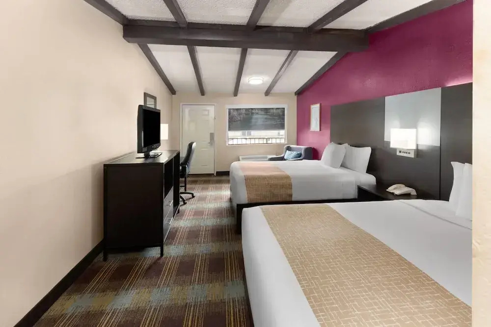 Travelodge by Wyndham New Braunfels