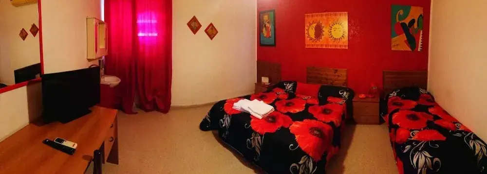 Seven Rooms