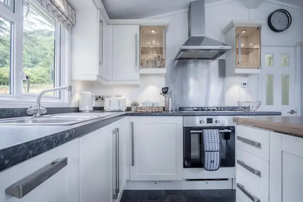 1 Manor Lodge - 3 Bedroom Lodge - Pendine