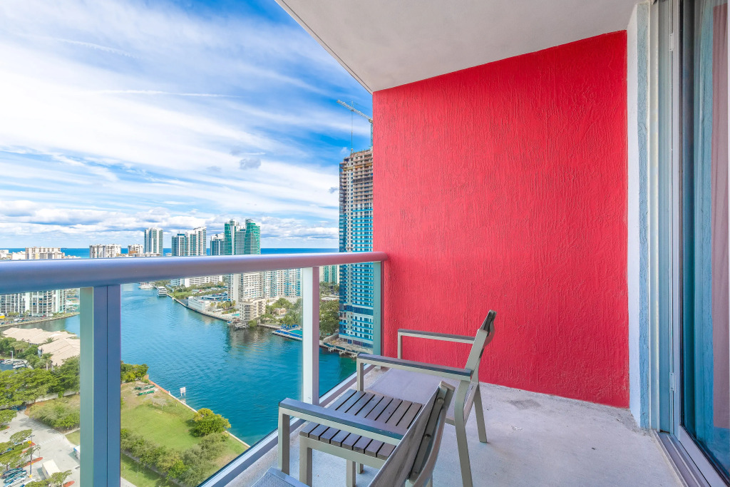 2BR Private Ocean Luxury Condos at Beachwalk Resort