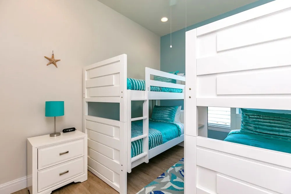 New & Family-Friendly Rockport Beach House - 3 Br home by RedAwning