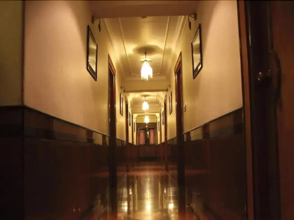 Maruti Hotel