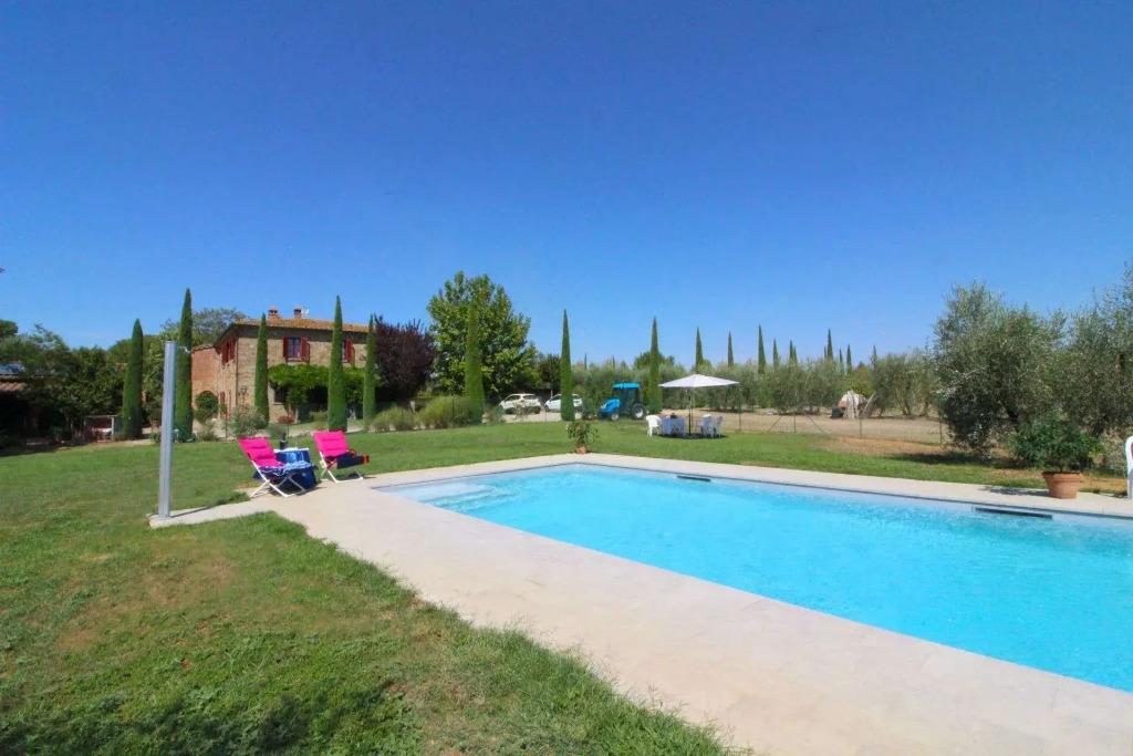 Private Villa With Wifi, Private Pool, TV, Veranda, Pets Allowed, Parking, Close to Cortona