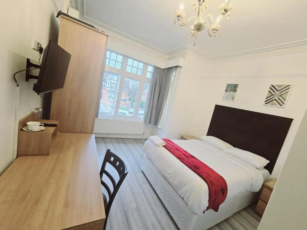 Kingswood Hotel