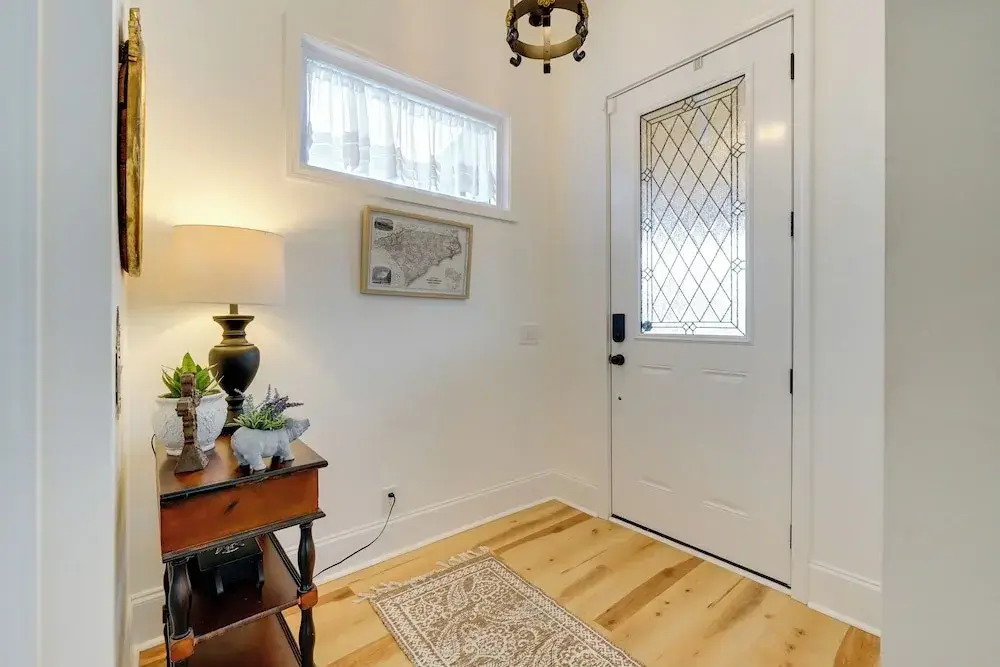 ~ 1 Mi to Dtwn: Wilmington Home w/ Patio!